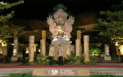 Jokowi sambut tamu undangan jamuan santap malam di GWK Bali